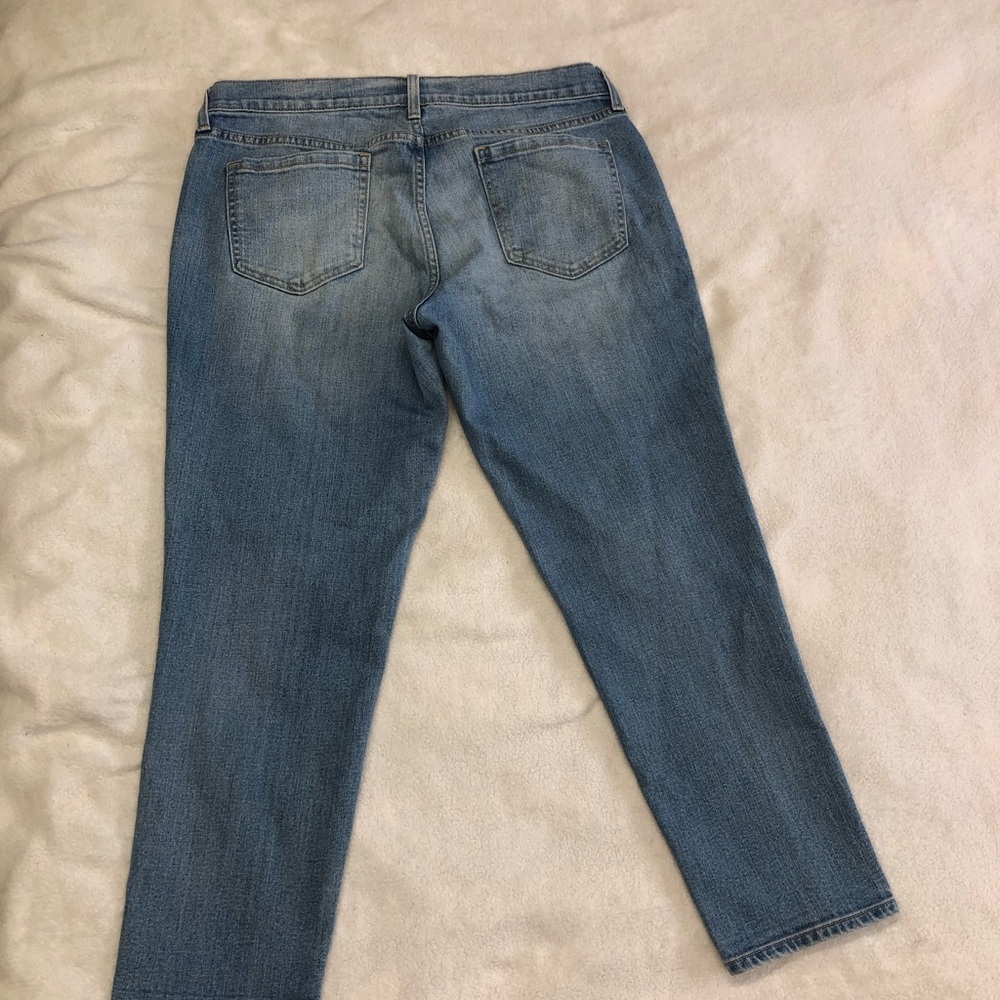 Old Navy GUC Medium Wash Denim The LE Boyfriend Cropped Jeans size 12 - Picture 9 of 9